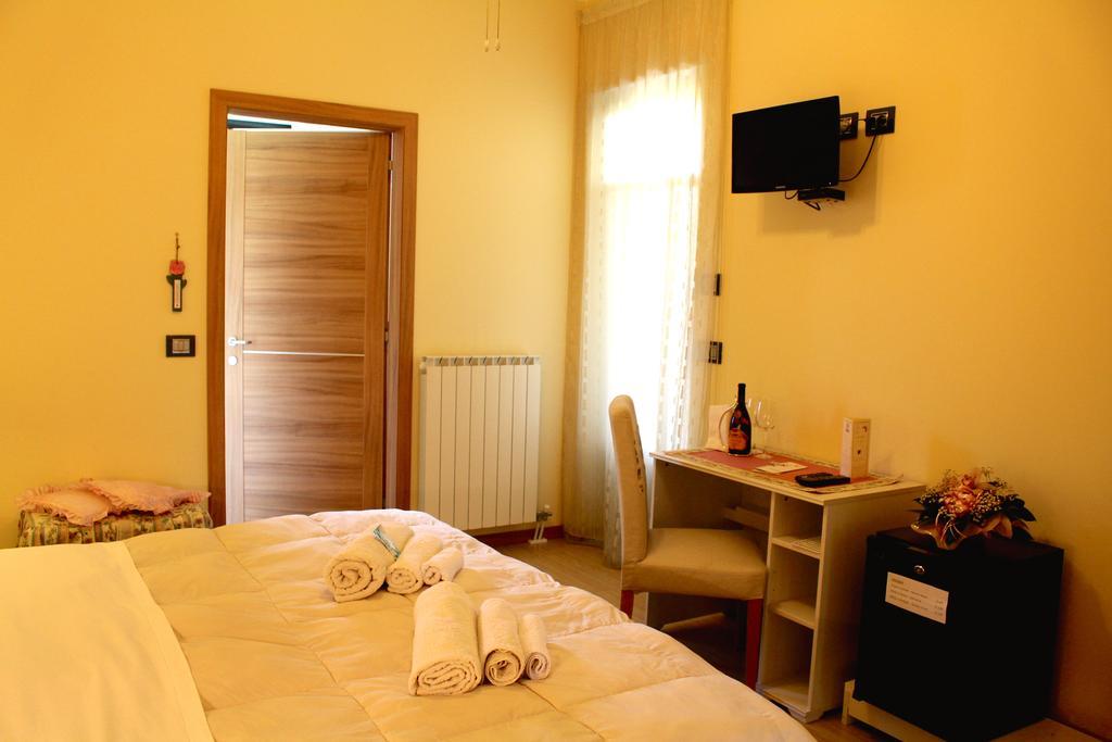 B&B Eremes Cuneo Zimmer foto
