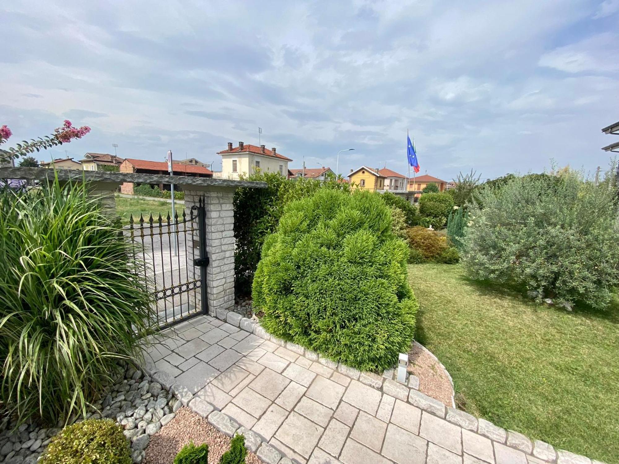 B&B Eremes Cuneo Exterior foto